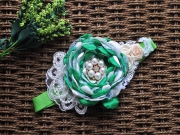 Кружевная повязка Зеленый цветок